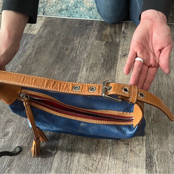 Color: French Blue. 11’’ wide. Pictures to show condition of bag. - Picture 4 of 9